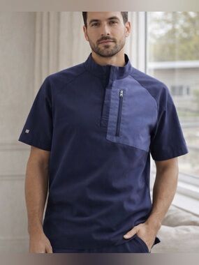 Men’s FIGS scrub top